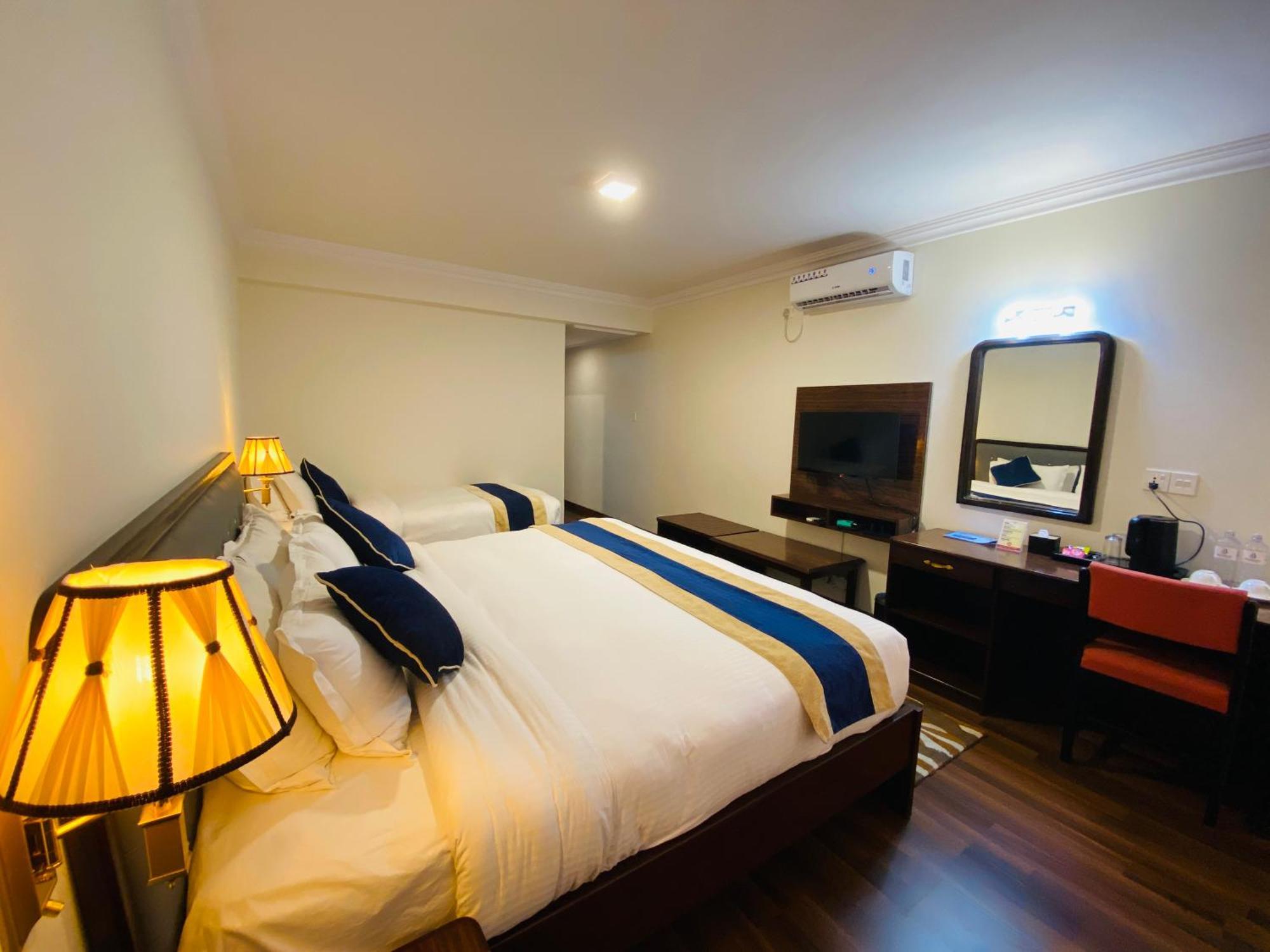 Kathmandu Business Hotel Εξωτερικό φωτογραφία
