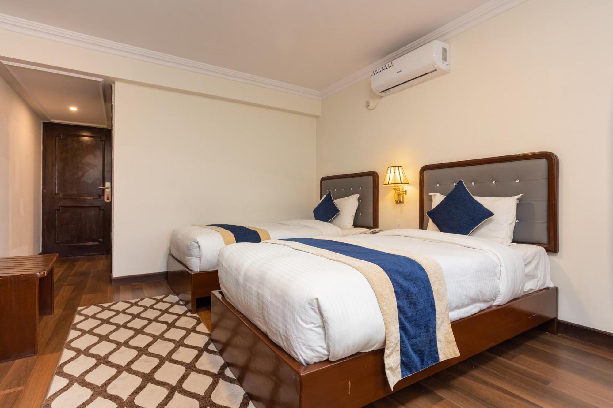 Kathmandu Business Hotel Εξωτερικό φωτογραφία