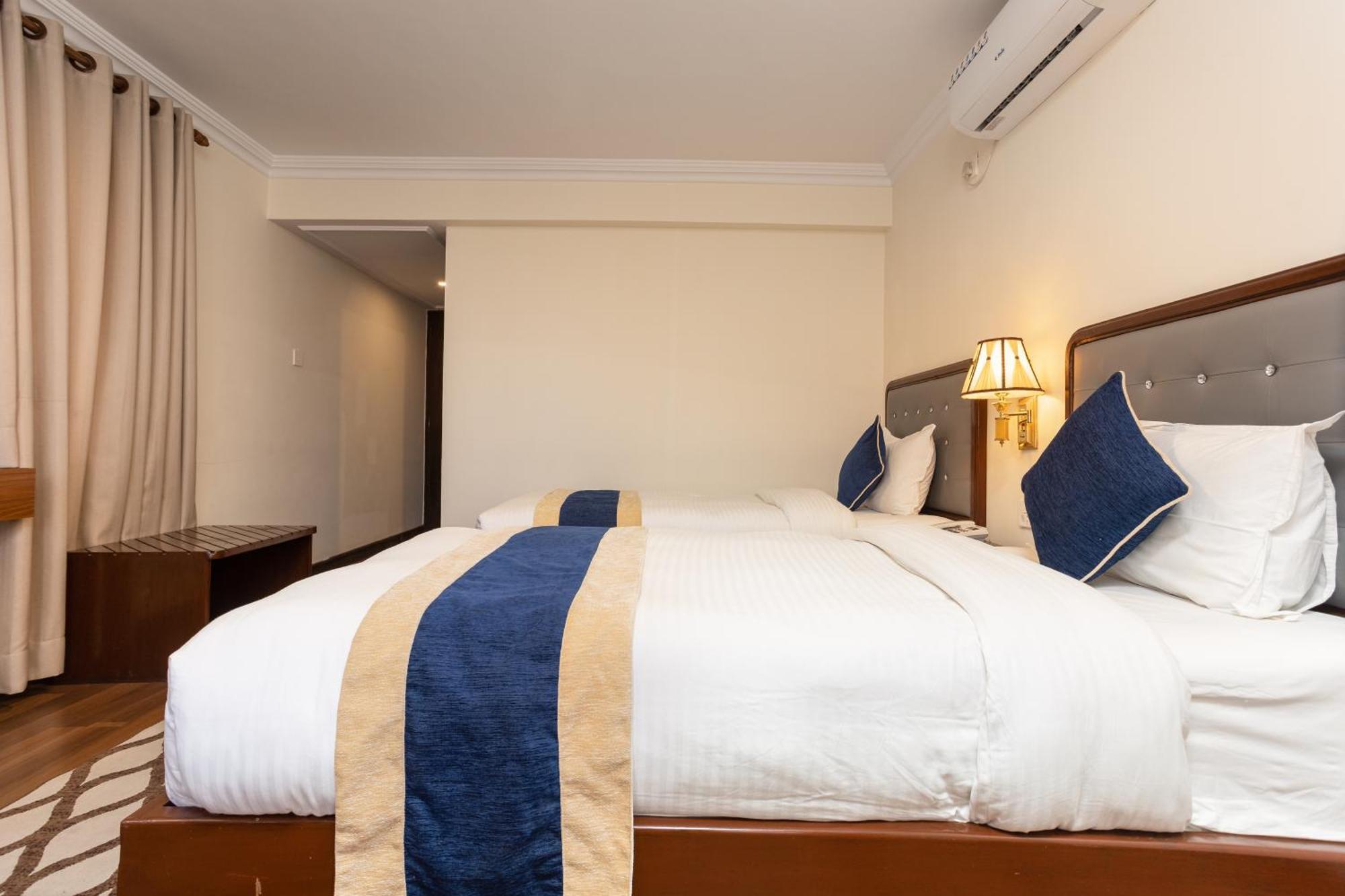 Kathmandu Business Hotel Εξωτερικό φωτογραφία